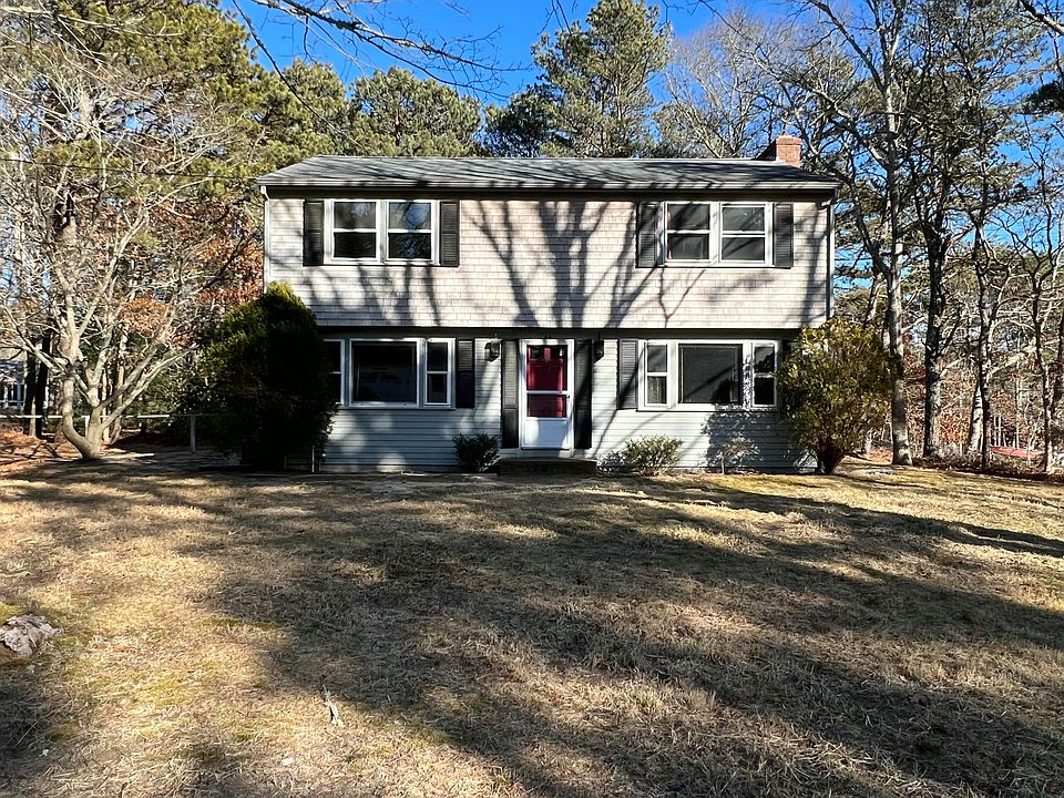 1st image of 46 Captain Walsh Drive