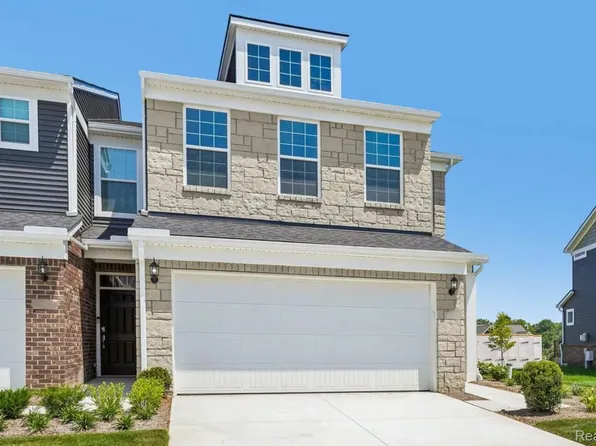 4139 Nottingham Cir, Clarkston, MI 48346