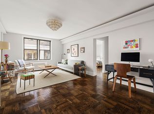 60 E 9th St APT 211, New York, NY