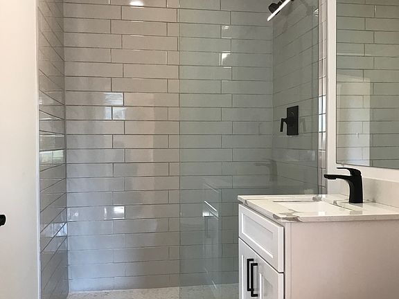 5th image of 6 Queen St #2