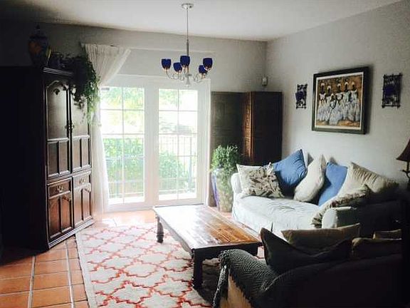 5th image of 323 Navarre Ave APT 102