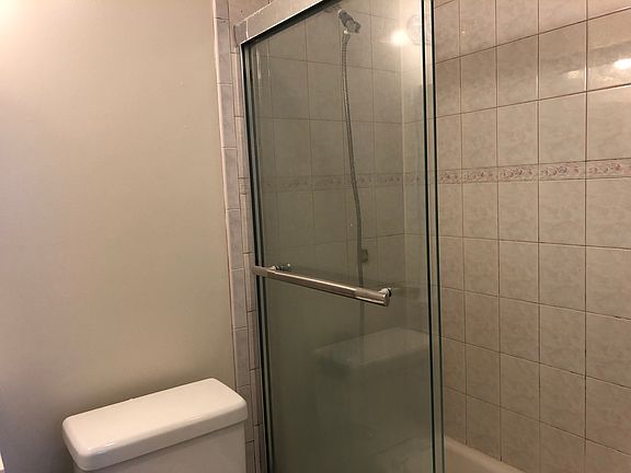 3rd image of 52 Pacifico Ave