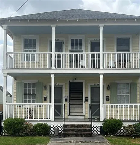 2 bed, 1.0 bath, 992 sqft, $1,300 — Photo 1