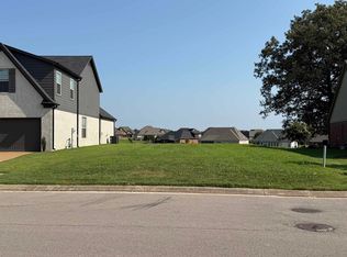 205 Saint Andrews Dr #56A, Oakland, TN 38060