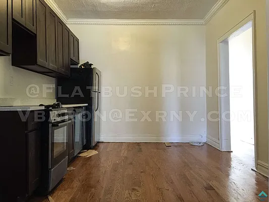 Rented by EXR | media 2