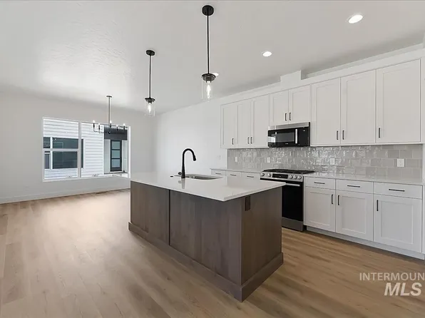776 S Calhoun Ln, Star, ID 83669
