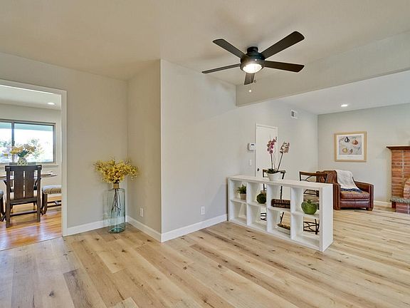 2nd image of 548 Cozy Dr