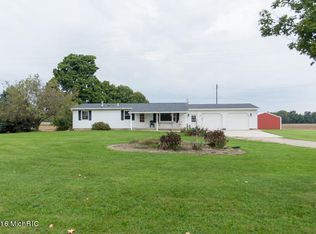 1350 W Peck Lake Rd, Ionia, MI 48846