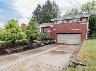716 Somerville Dr, Pittsburgh, PA 15243