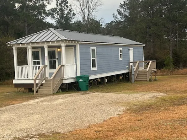 2125 Road 358, Kiln, MS 39556