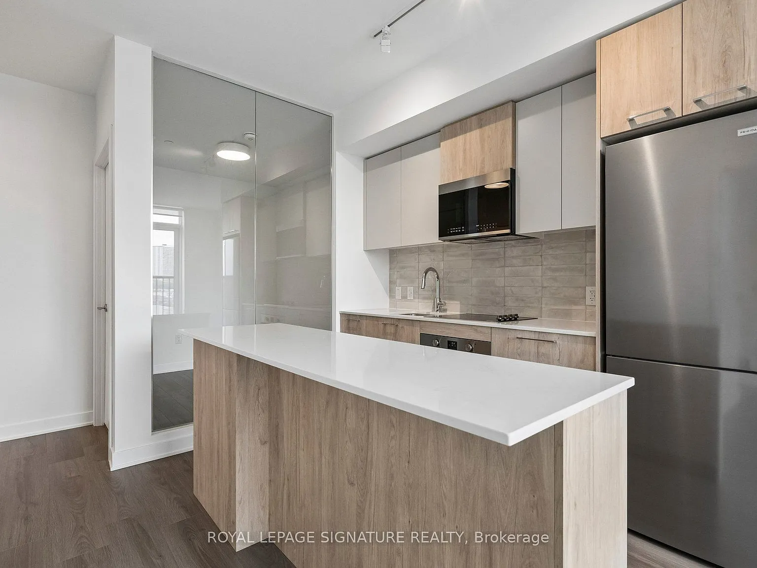 2 bed, $2,400 — Photo 3