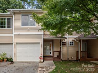 105 Farm Ln, Mills River, NC 28759