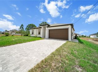740 Newhall St E, Lehigh Acres, FL 33974