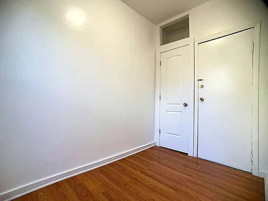 Rented by Triplemint | media 26