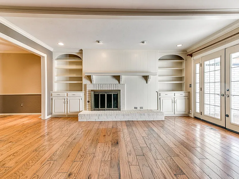 6313 Avalon Ln — Photo 41