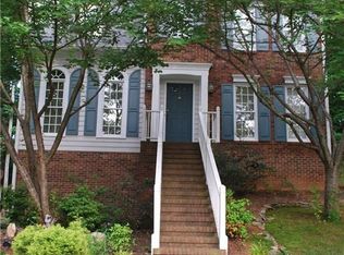 1951 Winding Ridge Rd, Winston Salem, NC 27127