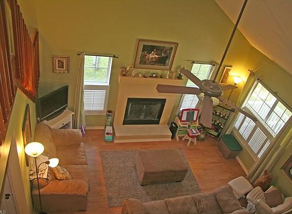 2nd image of 222 SE 21st Ter