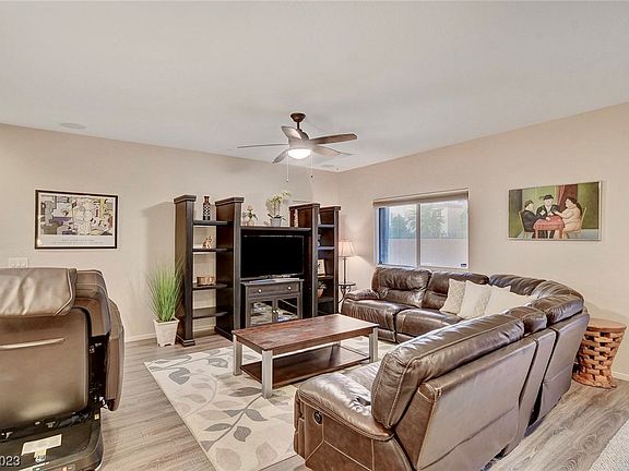5th image of 5631 Belgrano Vista Dr