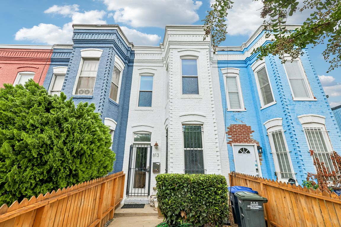 12th St NE-S2309-006.jpg