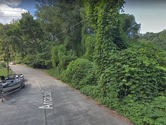 2nd image of 156 Arcadia Cir NW