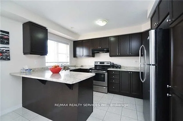 49 Mercedes Rd — Photo 4