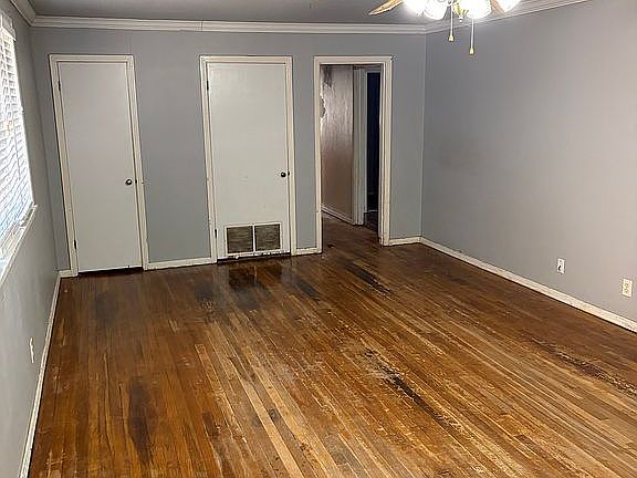 5th image of 100 Hillcrest Dr