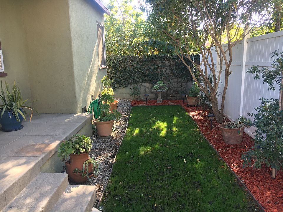 2nd image of 2823 Moss Ave