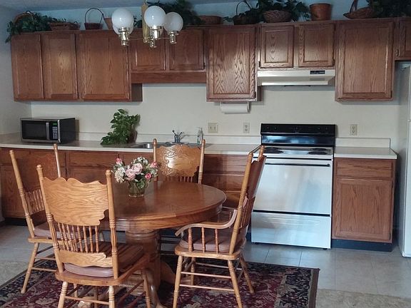 4th image of 8119 Southwood Dr #302