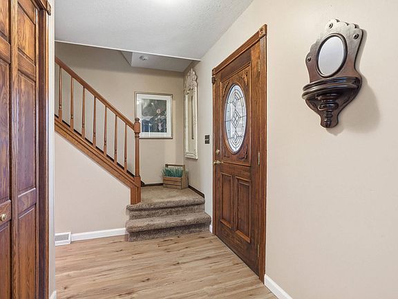 3rd image of 4320 Belle Ave