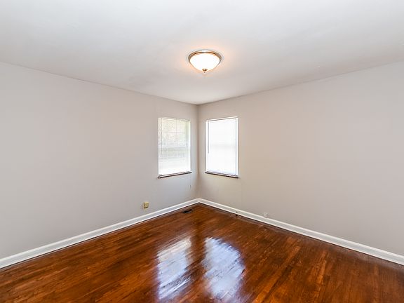 5th image of 2130 Berea Ave