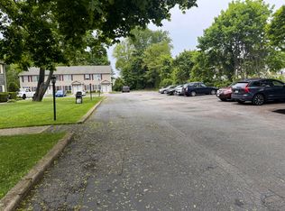 (Undisclosed Address), Amityville, NY 11701