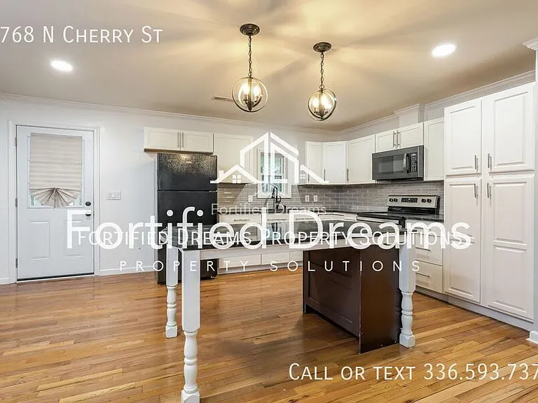 4768 N Cherry St — Photo 8