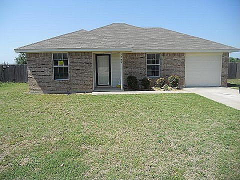 1st image of 1308 Lynnwood Dr