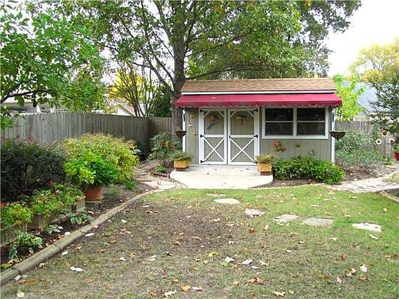 4th image of 8736 Johannesburg Dr