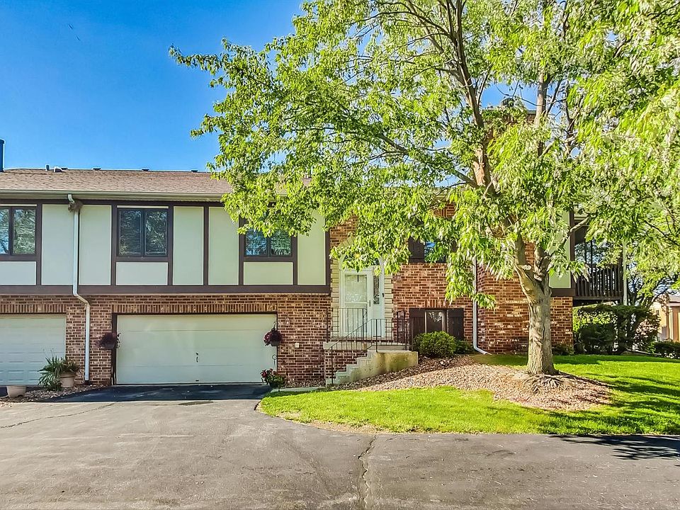 1st image of 9923 Treetop Dr #11