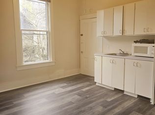 2124 NW Flanders St APT 12, Portland, OR 97210