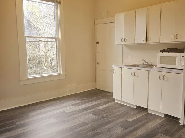 2124 NW Flanders St APT 12