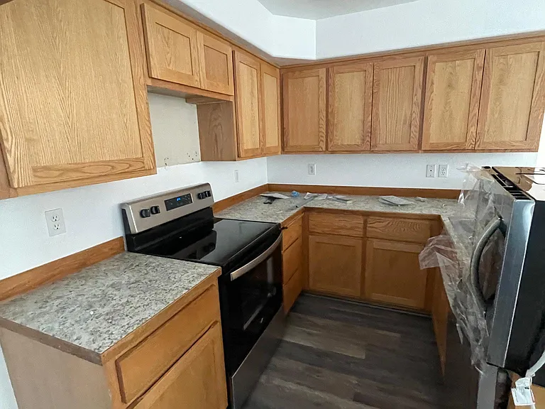 455 NW 25th St — Photo 3