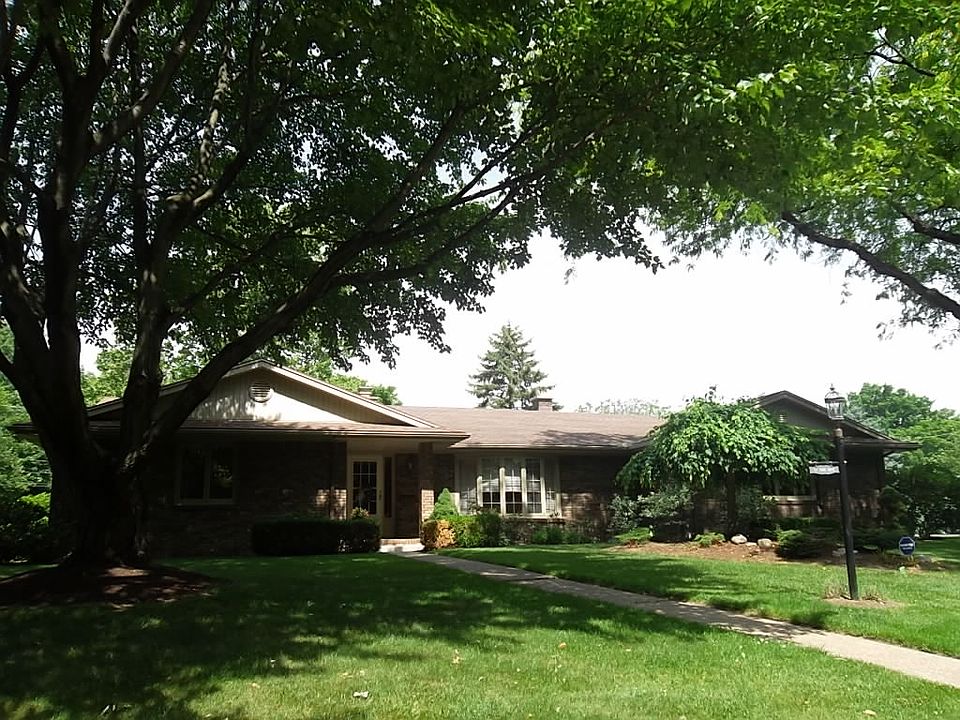 1st image of 97 Park Dr