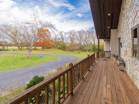 4th image of 562 138th Ave