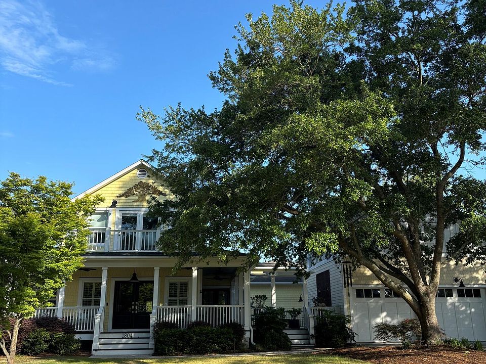 2nd image of 1804 Elease Lane