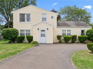 70 Todds Hill Rd, Branford, CT 06405