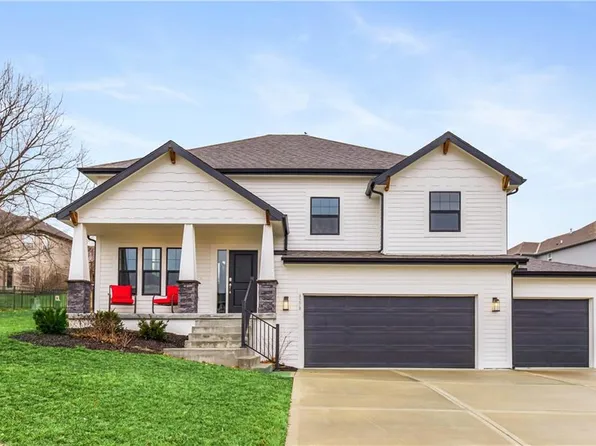 8278 Primrose St, De Soto, KS 66018