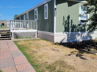 5006 Golden Gate Dr, Grand Forks, ND 58203