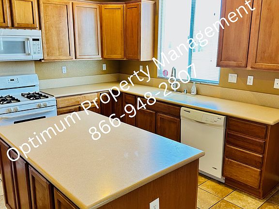 Sleek Kitchen Countertops