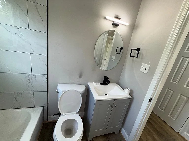 7520 Burgess Ln — Photo 22