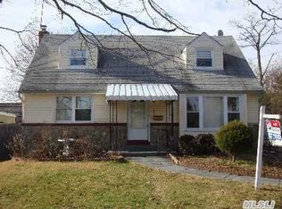 148 Peters Ave, East Meadow, NY 11554