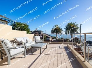 215 35th Ave, Santa Cruz, CA 95062