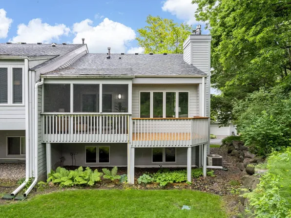 14471 Stewart Ln, Minnetonka, MN 55345