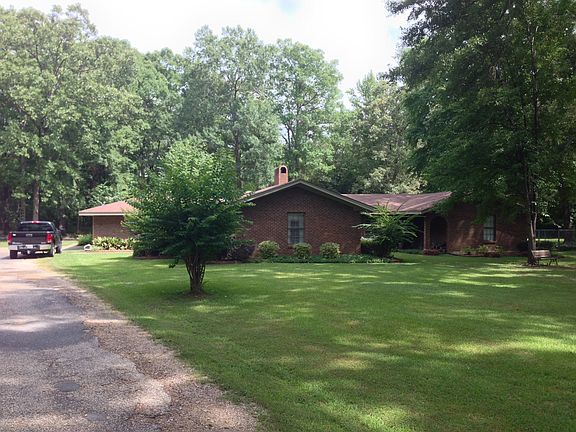 2nd image of 301 Kerry Dr